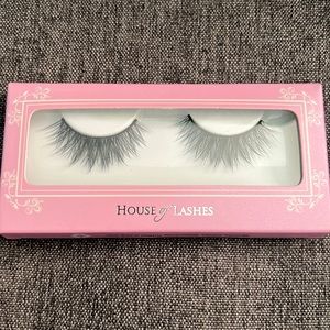 House of lashes- boudior